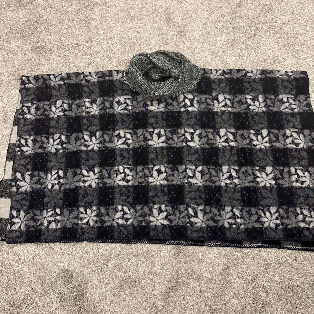 Anthropologie Wintertide Reversible Poncho Wool Blend Cowl Neck Boho grey black